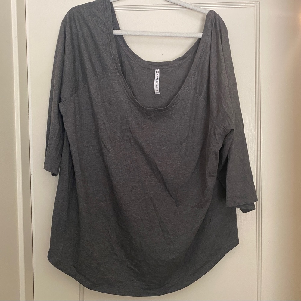 Fabletics scoop neck tee